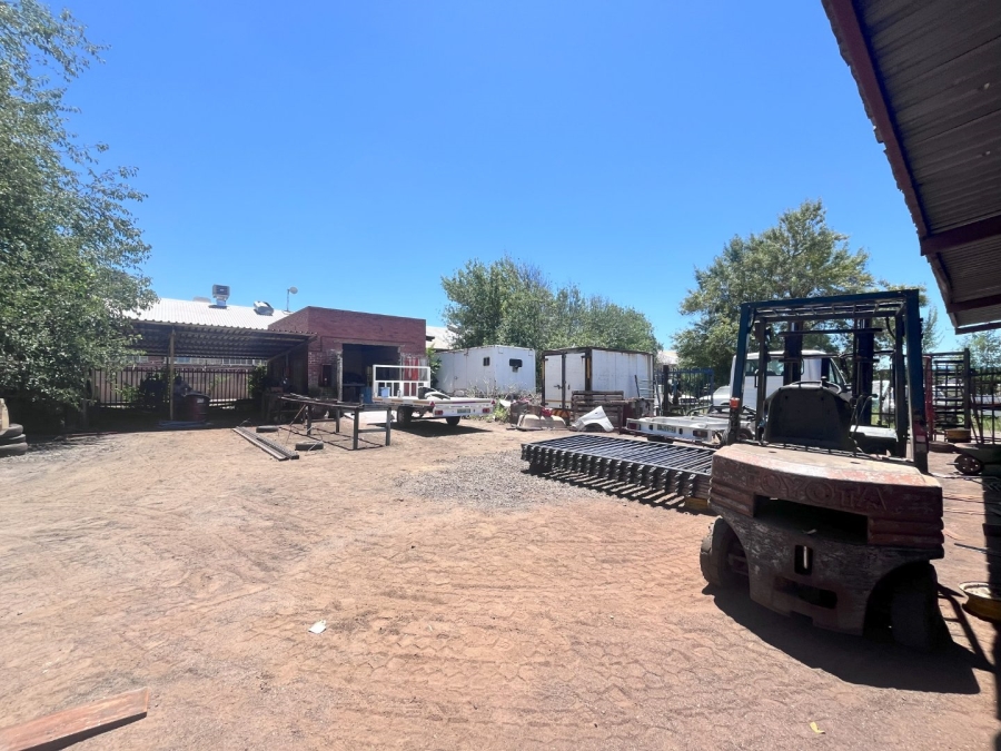 Commercial Property for Sale in Hamilton Free State